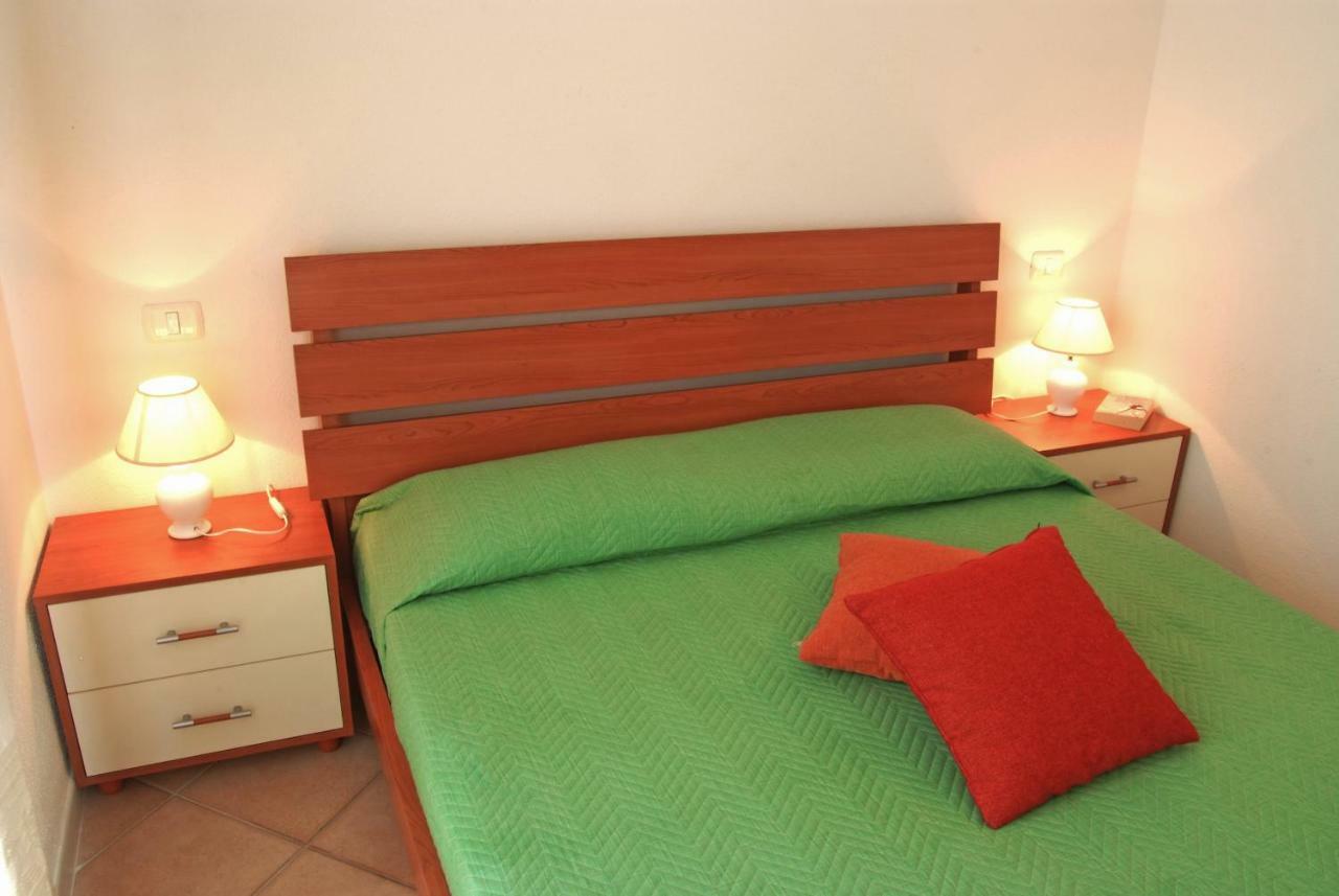 Ferienwohnung Calipso Santa Teresa Gallura Exterior foto