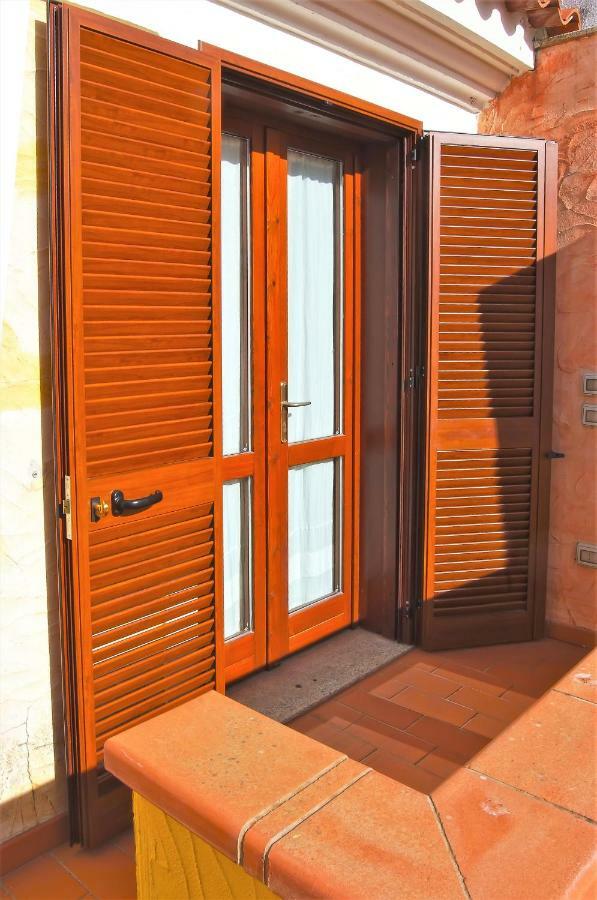 Ferienwohnung Calipso Santa Teresa Gallura Exterior foto